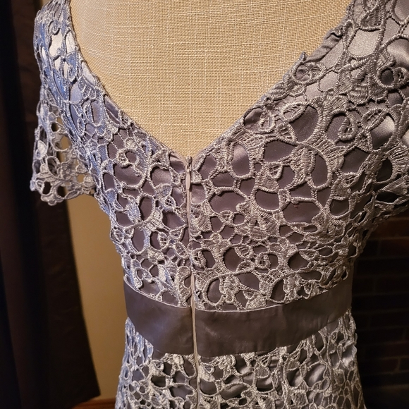 Venus lace dress - Picture 5 of 5